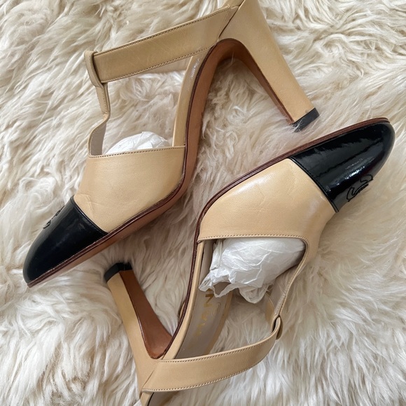 Vintage Chanel CC Heeled Mules 37C - Picture 4 of 8